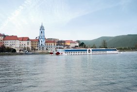 Die österreichische Kleinstadt Dürnstein ist ein beliebtes Ausflugsziel an der Donau. Foto: A-ROSA Flussschiff GmbH