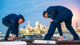 Die nautisch-technische A-ROSA Crew wurde mit neuer Arbeitskleidung ausgestattet. Foto: Weitblick